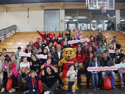 Hijos de colaboradores disfrutaron de  entretenida tarde por el Día de la Familia