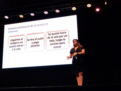 Exitoso seminario organizado por la U. Autónoma y municipalidad de Providencia abordó trastornos de espectro autista