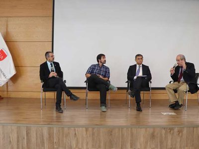 Facultad de Ciencias de la Salud y carrera de Química y Farmacia lideraron seminario que abordó el “gasto de bolsillo en medicamentos”