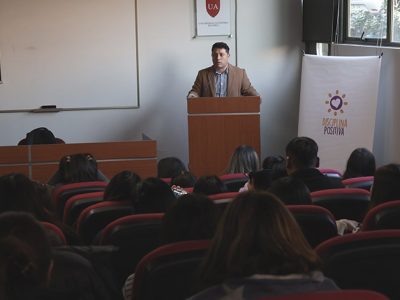 Con gran convocatoria se realiza el seminario "Desarrollo Socioemocional en el Ámbito Educativo"