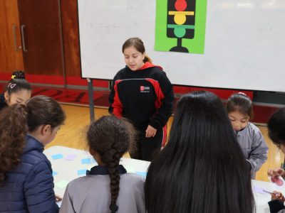 Celebran Día Internacional de la Familia con actividad deportiva en el ColiseoUA Sede Temuco