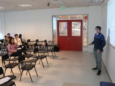 Instituto de Ciencias Aplicadas ofreció charla que abordó las aplicaciones en biomedicina de los carbon dots