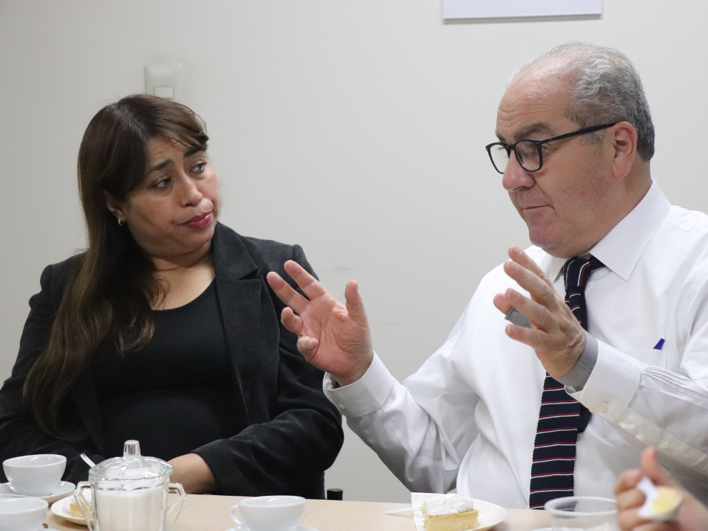 Decano Dr. Luis Castillo y Directora Sonia Muñozz