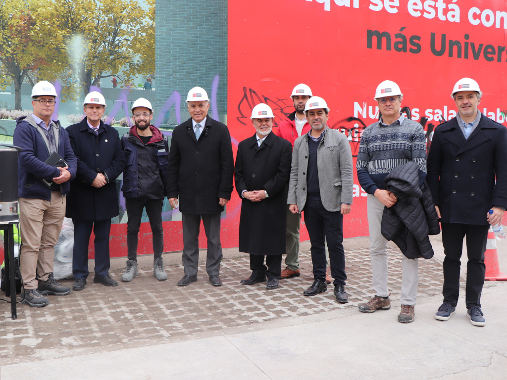 Rector Teodoro Ribera y Vicerrector Francisco Baghetti.