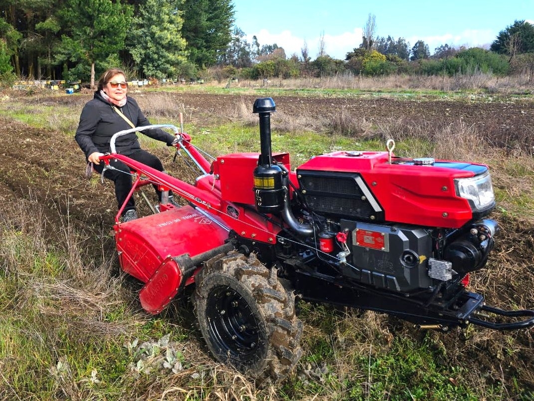 FOTO agricultores comienzan sus proyectos 1