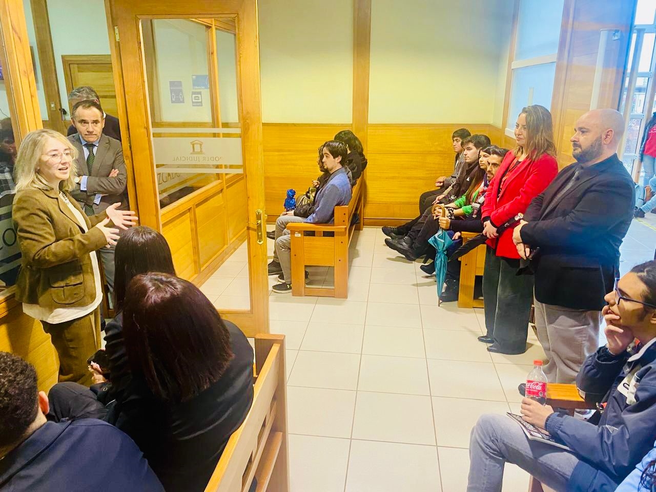 FOTO visita periodismo al juzgado de garantia 3