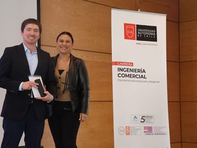 Banco Central expone sobre inflación y tendencias del mercado a estudiantes de Ingeniería Comercial en Campus Providencia
