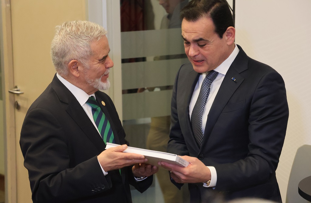 foto canciller 7