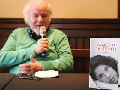Ex Decano de la Facultad de Ciencias de la Salud presentó su más reciente novela “La muerte de los inocentes”