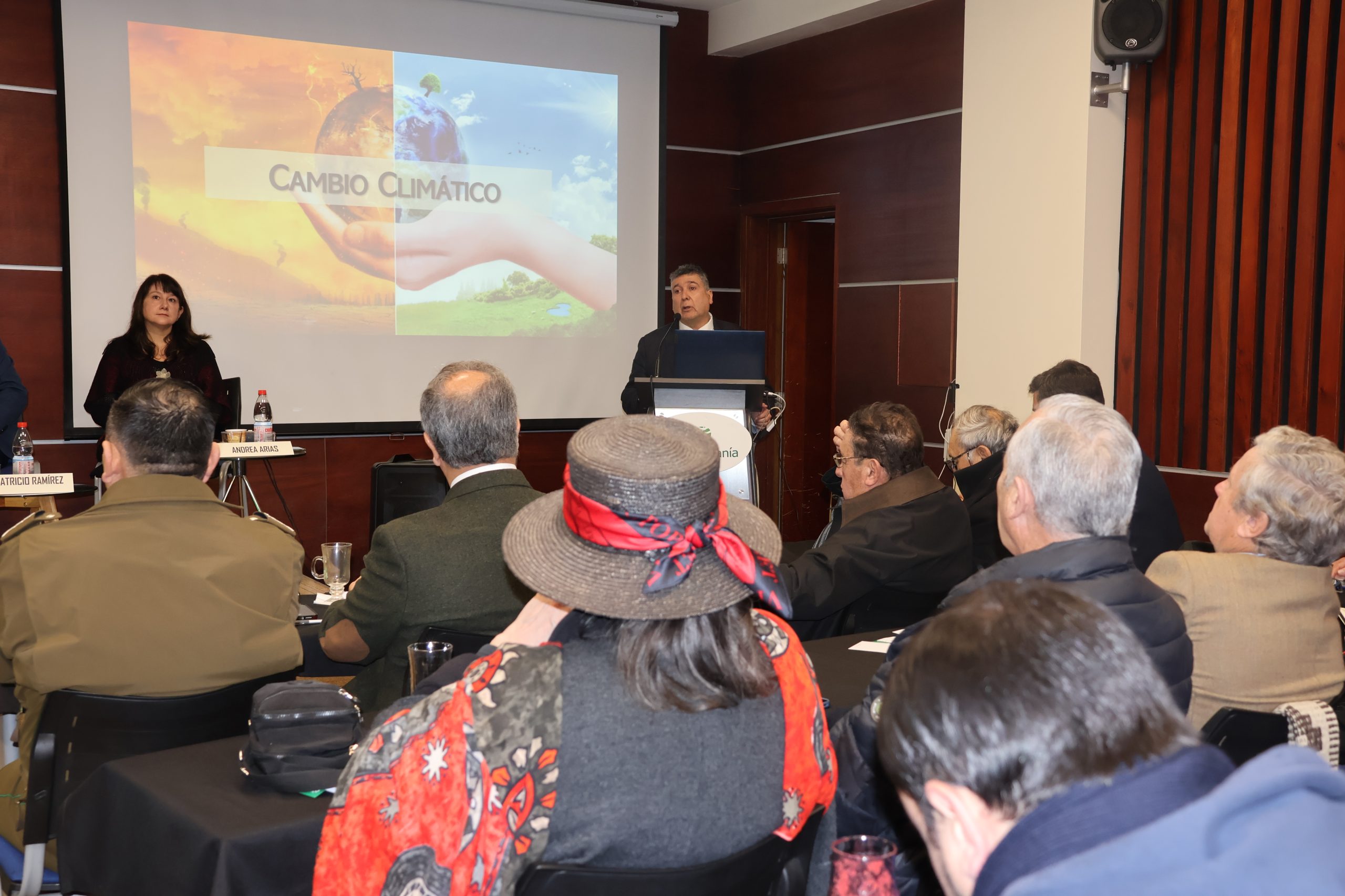 Director del IIDS destaca importancia de vincular a la academia con las necesidades de los territorios