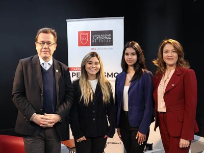 Con presencia de su decana Periodismo realizó Presentación Oficial de Estudio de Radio y Televisión a socios comunitarios