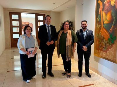 Grupo de Investigación de la Autónoma se reúne con representante de la Federación de Contabilidad de Brasil