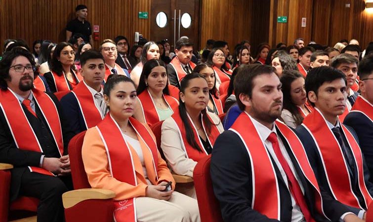 U. Autónoma tituló a más de 1.000 profesionales para la región y el país
