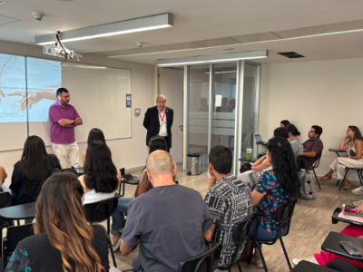 Carrera de Fonoaudiología fortalece lazos con campos clínicos en jornada de trabajo 