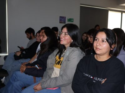 Estudiantes de Enfermería participan en jornada de inducción previo a práctica profesional