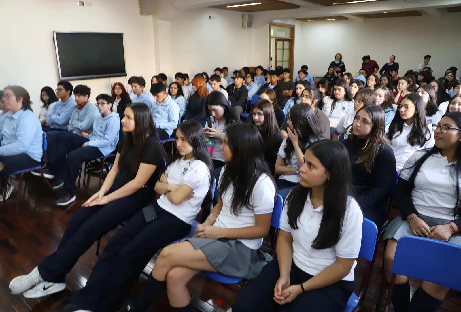 FOTO charla carrera de medicina en victoria 2