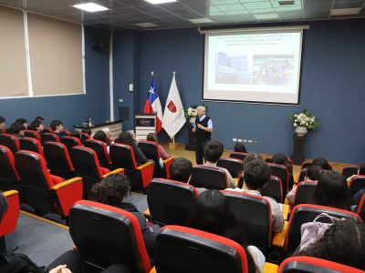 Analizan el impacto de la pandemia en el ejercicio médico con charla magistral en Temuco