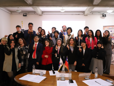 Estudiantes de la Universidad Autónoma se coronan campeones del Desafío K-Food 2025 