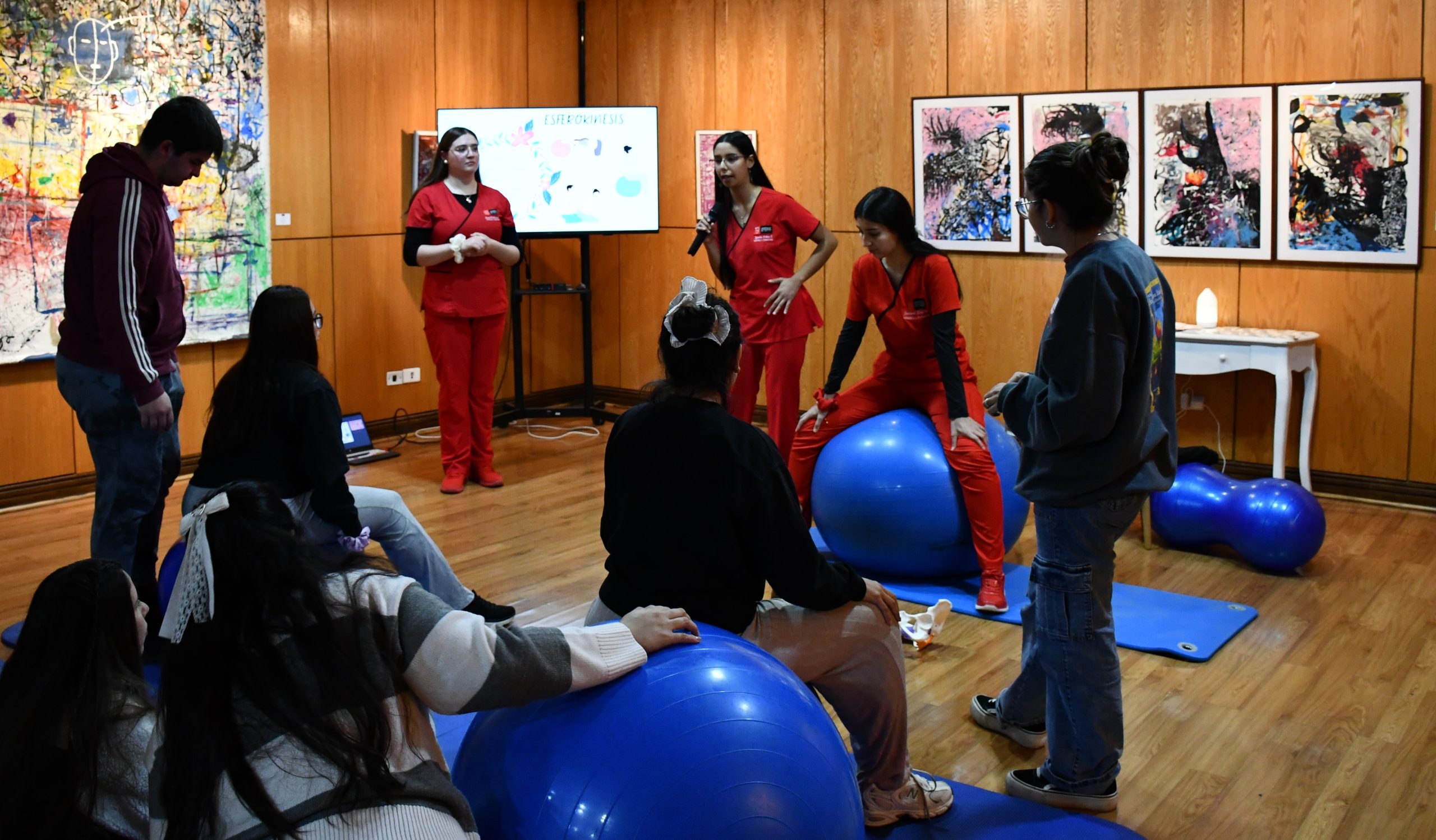 Taller abierto a la comunidad entregó herramientas para un parto consciente y respetado
