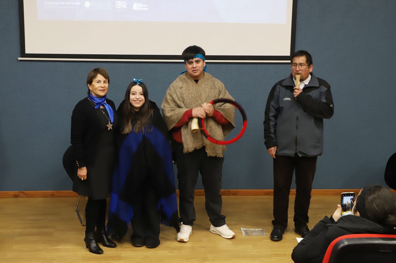 FOTO presentacion cuartilla intercultural 3