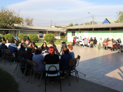 Encuentro Intergeneracional reunió a estudiantes de Trabajo Social y personas mayores en San Joaquín y San Miguel 