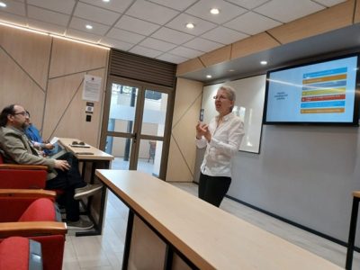 Directora del Instituto Interdisciplinario de Estudios e Investigación de América Latina realizó taller y charla en la Universidad Autónoma