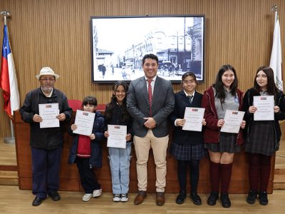 Universidad Autónoma de Chile premió talentos literarios en concurso “Talca en 110 palabras”