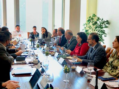 Consejo Académico y Consejo Universitario se reúnen en la sede Santiago para abordar los avances del Plan de Desarrollo Estratégico