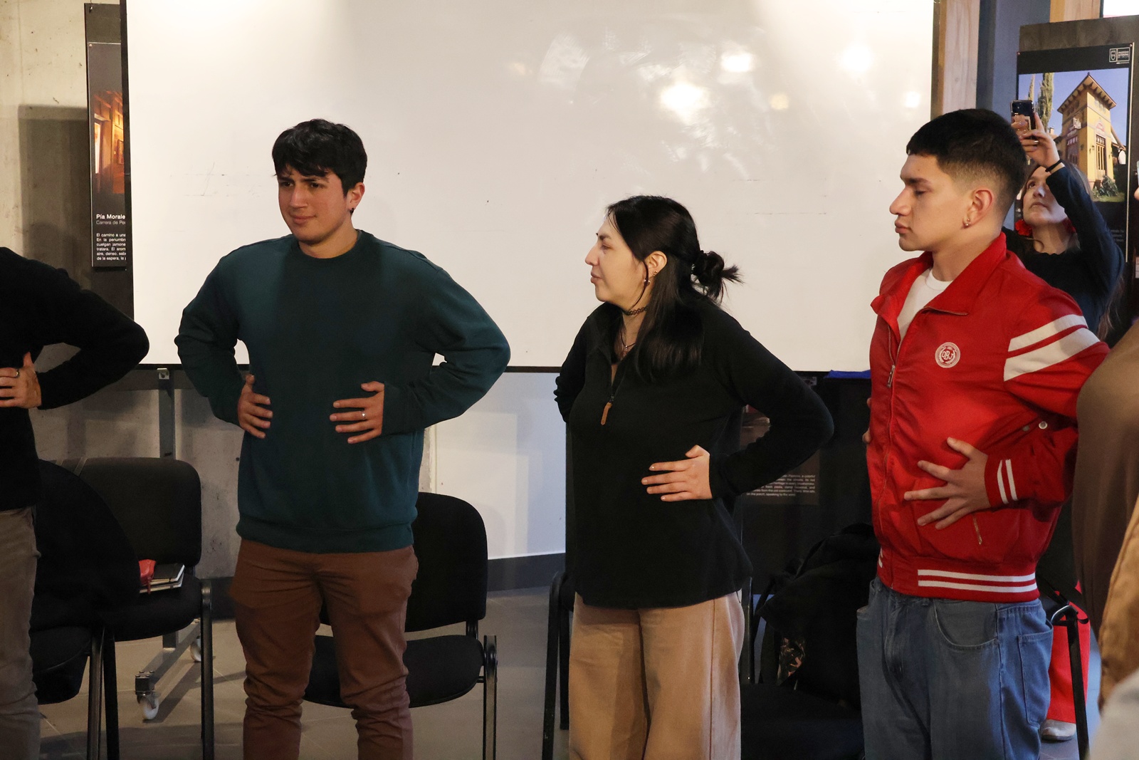 FOTO taller expresion vocal y corporal 3