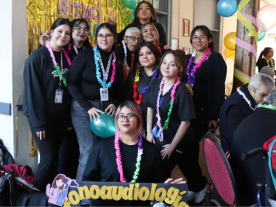 Estudiantes de Fonoaudiología vivieron su primera experiencia en terreno junto a residentes de Fundación Las Rosas 