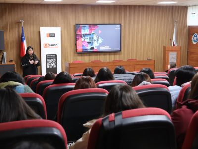 UAlumni y Pedagogía en Educación Diferencial fortalecen competencias para la empleabilidad de sus estudiantes
