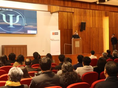 Universidad Autónoma celebra investidura de la primera generación de Psicología Vespertino-TECH
