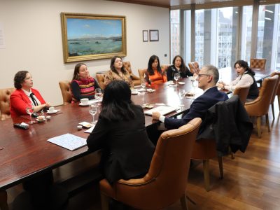 Universidad Autónoma de Chile reafirma su compromiso con una I+D+i ética en reunión con experto internacional