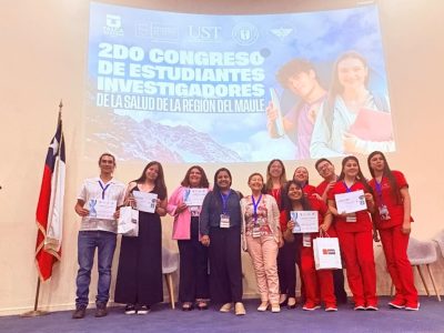 Estudiantes de Obstetricia y Puericultura obtienen reconocimiento regional por destacada investigación sobre salud sexual y neurodiversidad