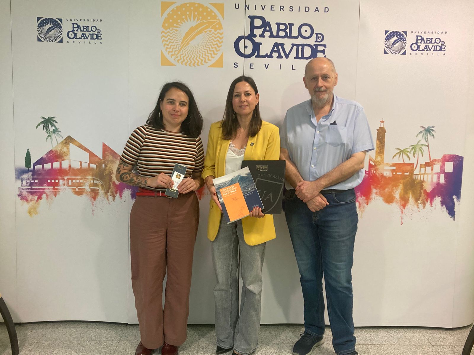 Ediciones Universidad Autónoma fortalece lazos internacionales en gira por Sevilla