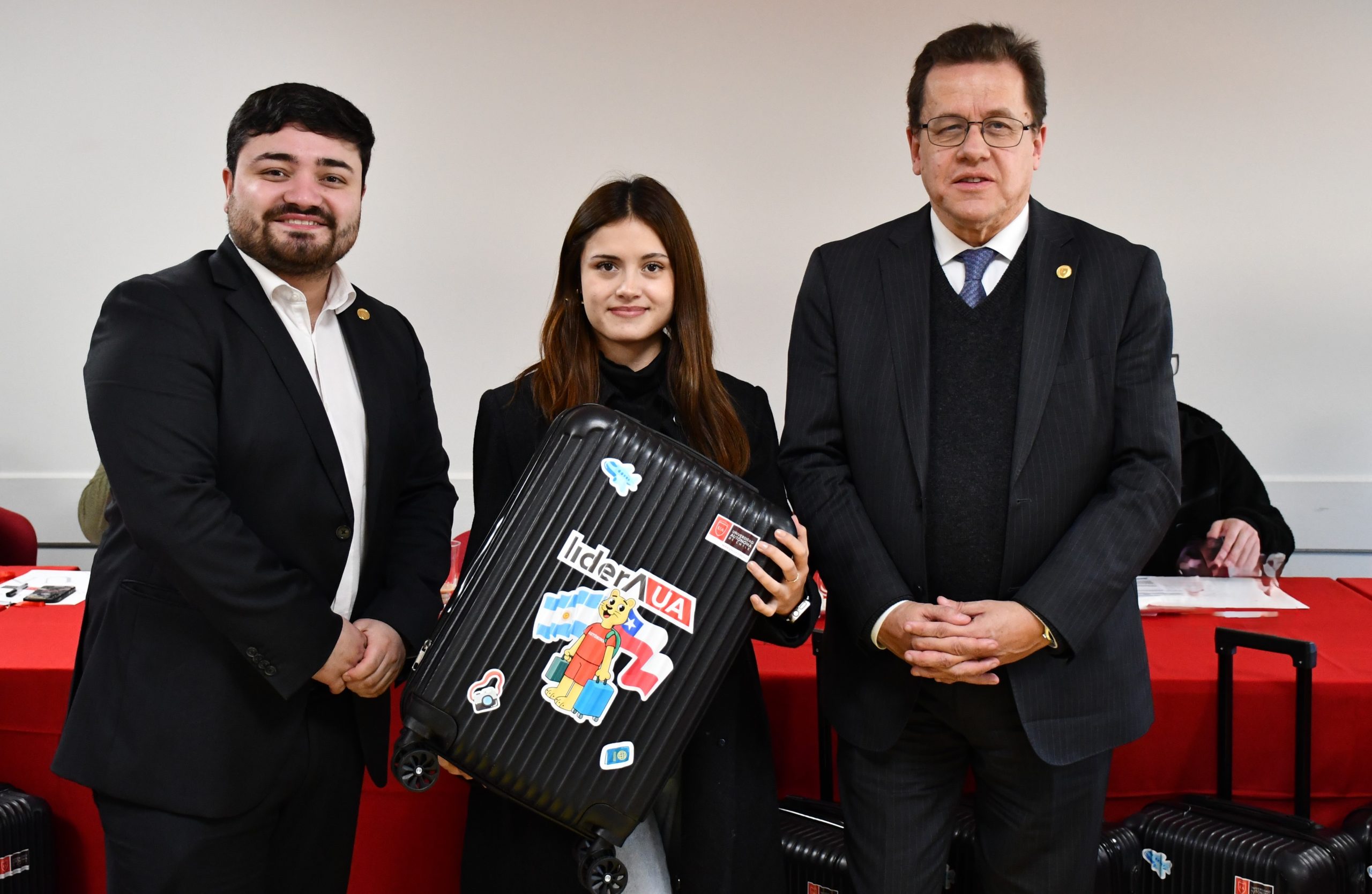 Generación 2025 de LideraUA Talca pronta a iniciar su experiencia internacional