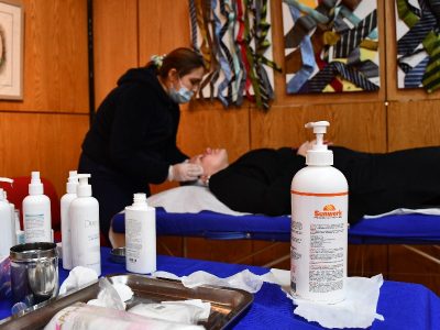 Colaboradores de la Universidad Autónoma participaron en una semana dedicada al autocuidado