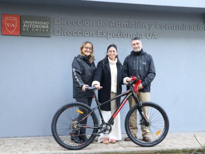 “Aquí hacen la experiencia universitaria mucho más grata”: estudiante UA gana bicicleta en sorteo de Encuesta de Intereses