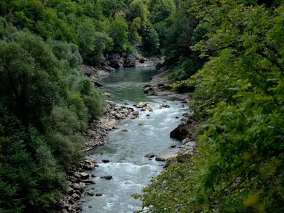 Estudiantes de La Araucanía darán voz a los ríos de Chile en el 2° Concurso de Microcuentos Ambientales