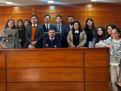 Estudiantes de Derecho del Campus El Llano Subercaseaux visitan el Primer Juzgado de Letras de San Bernardo 