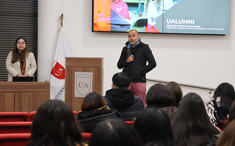 Hito de colaboración entre UAlumni y Facultad de Educación fortalece perfil de empleabilidad de los futuros docentes