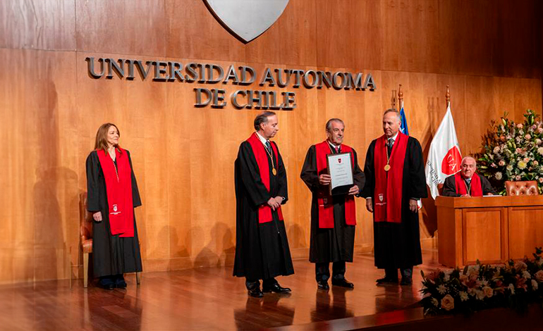U. Autónoma otorga título de Doctor Honoris Causa al ex Presidente Frei