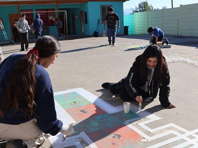 Estudiantes de la U. Autónoma llevan solidaridad y compromiso a la comuna de Curepto