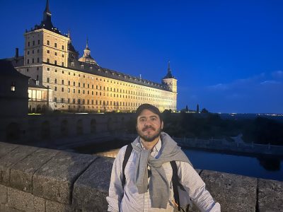 Primer graduado del programa MINERVA de la U. Autónoma finaliza con distinción su doctorado en España