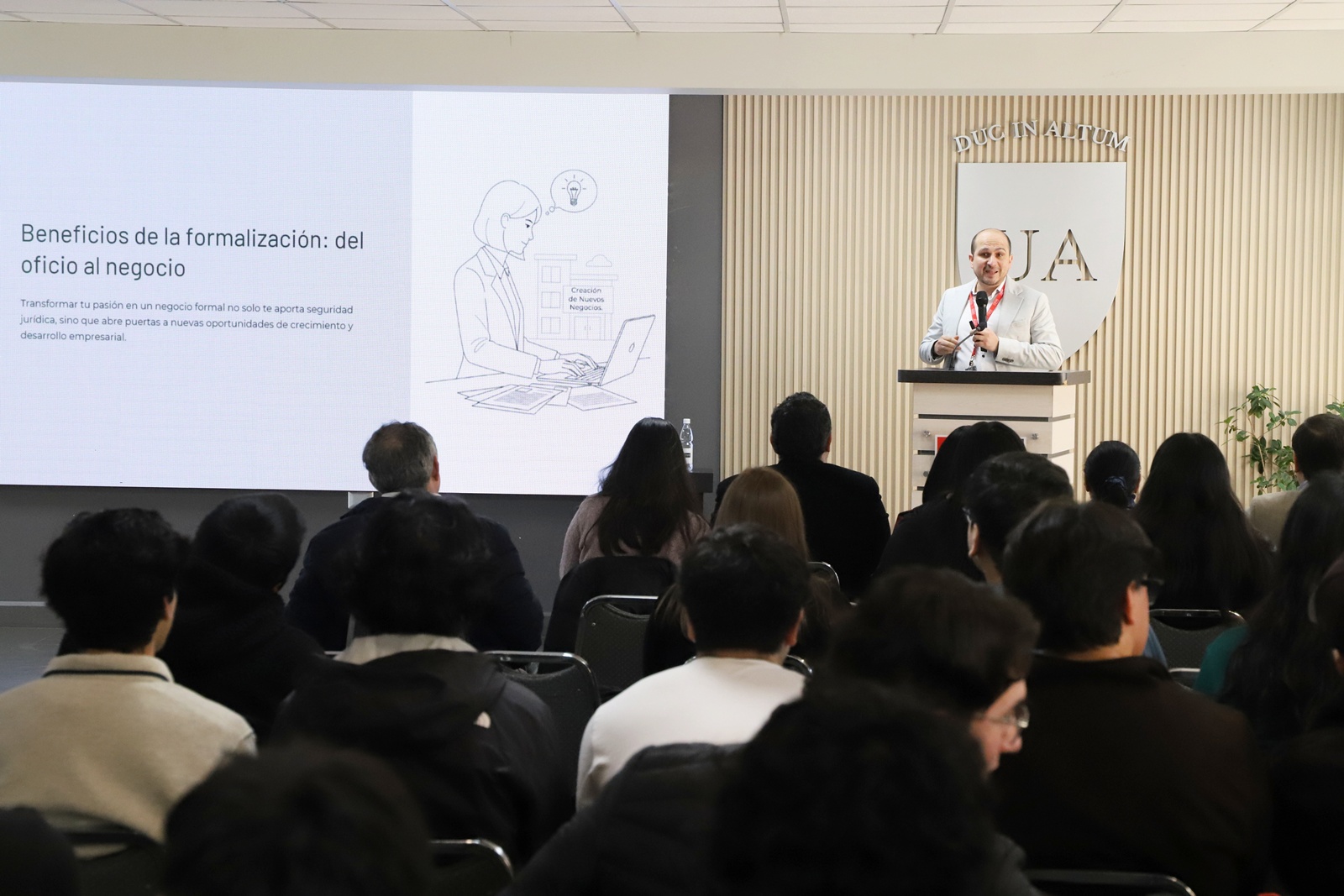 FOTO encuentro de jovenes emprendedores 3