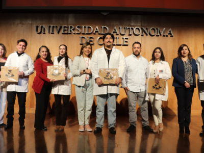 Estudiantes de Pedagogía en Inglés vivieron emotiva ceremonia de investidura en Santiago