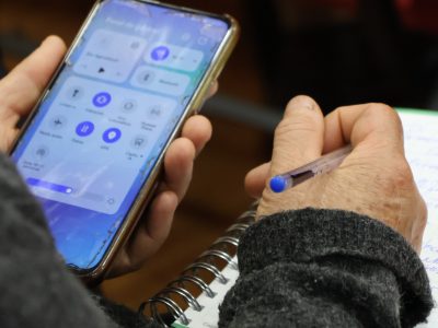 Taller de Alfabetización Digital fomenta autonomía y habilidades tecnológicas en la comunidad