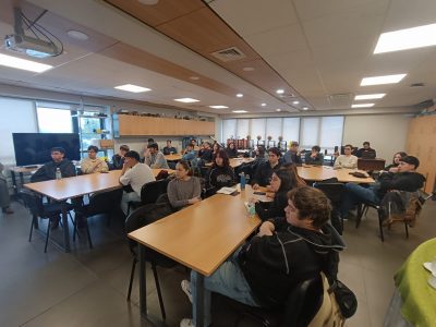 Estudiantes de Ingeniería de la Universidad Autónoma participaron en taller de Design Thinking