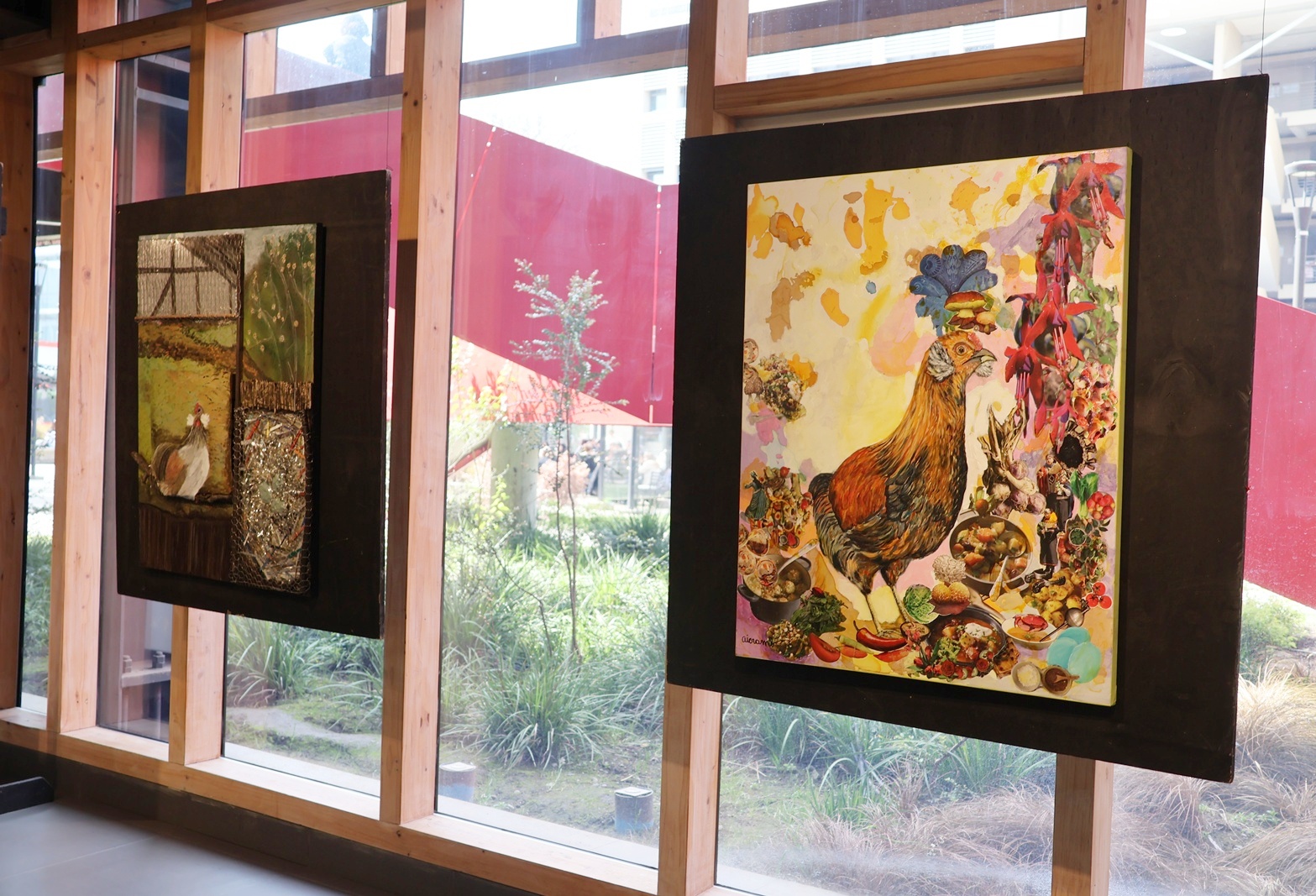 FOTO lanzamiento exposicion gallina kollonka 2