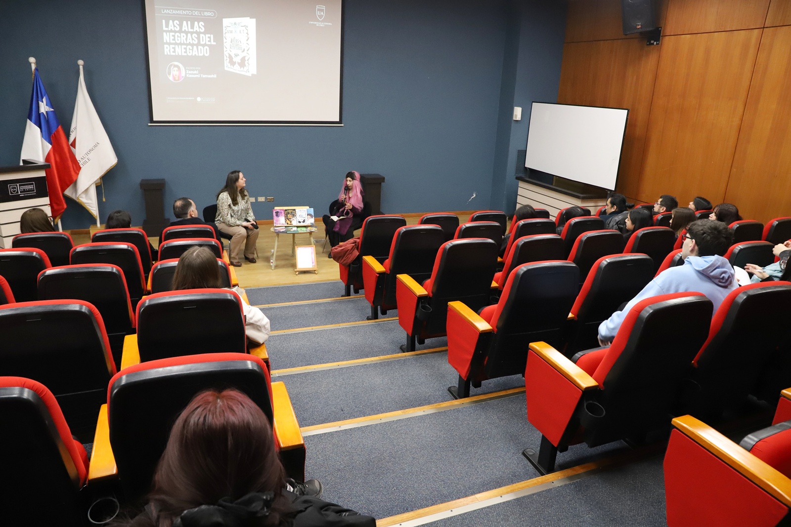 FOTO lanzamiento libro alas negras 1